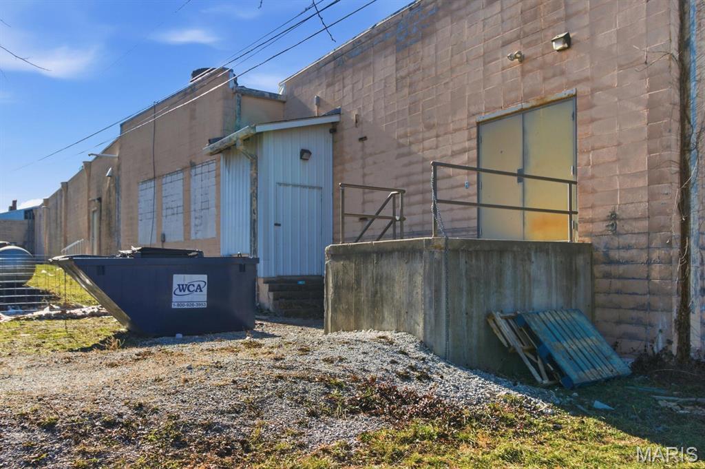 n/a - Commercial Sale