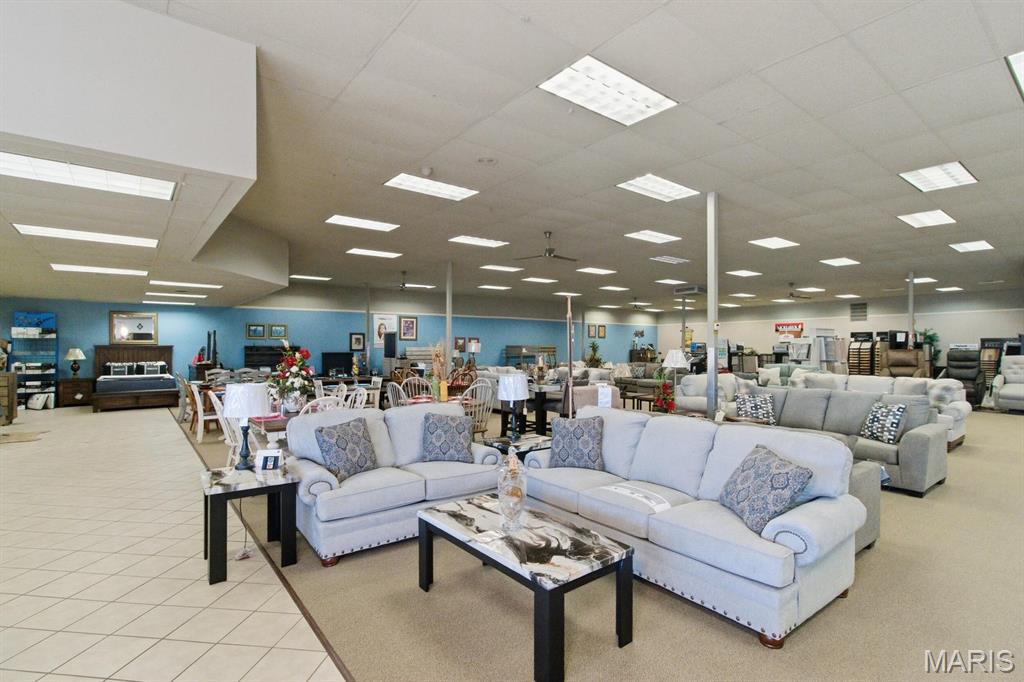 n/a - Commercial Sale