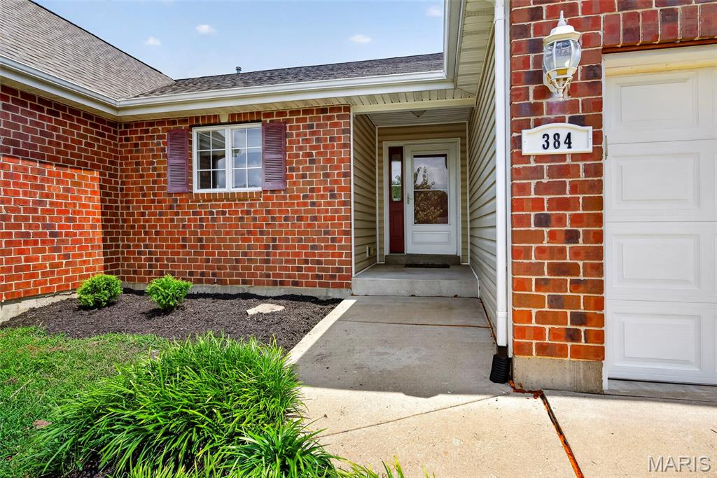 384-386 Shadow Pines Drive