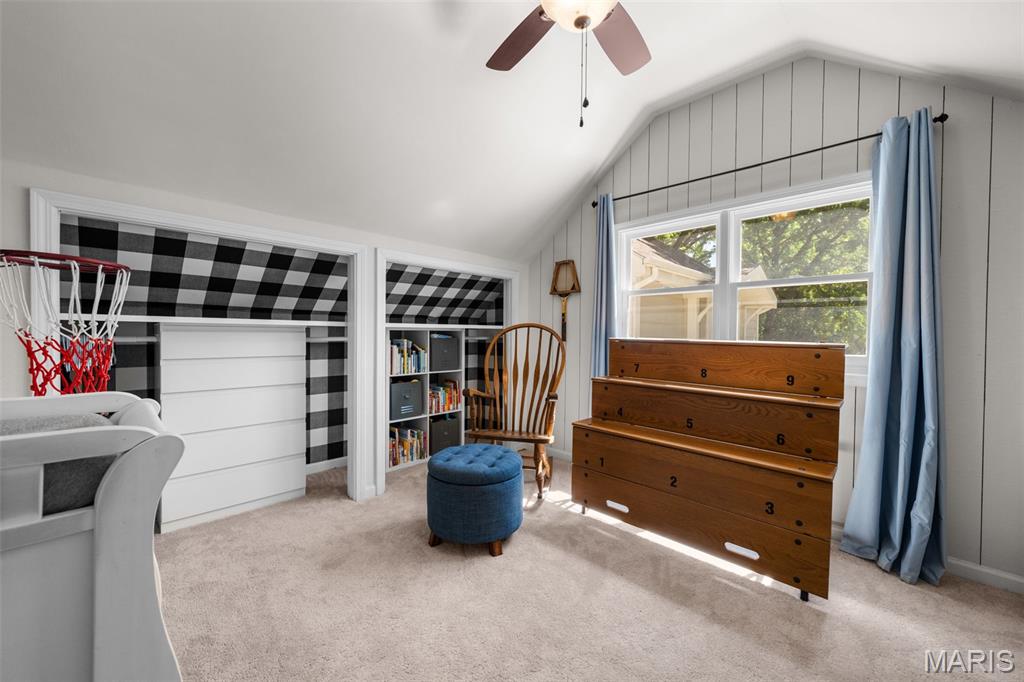 Oak Terrace - Residential