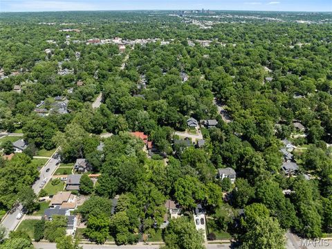 Tiny photo for 19 W Jackson Road, Webster Groves, MO 63119 (MLS # 26024419)