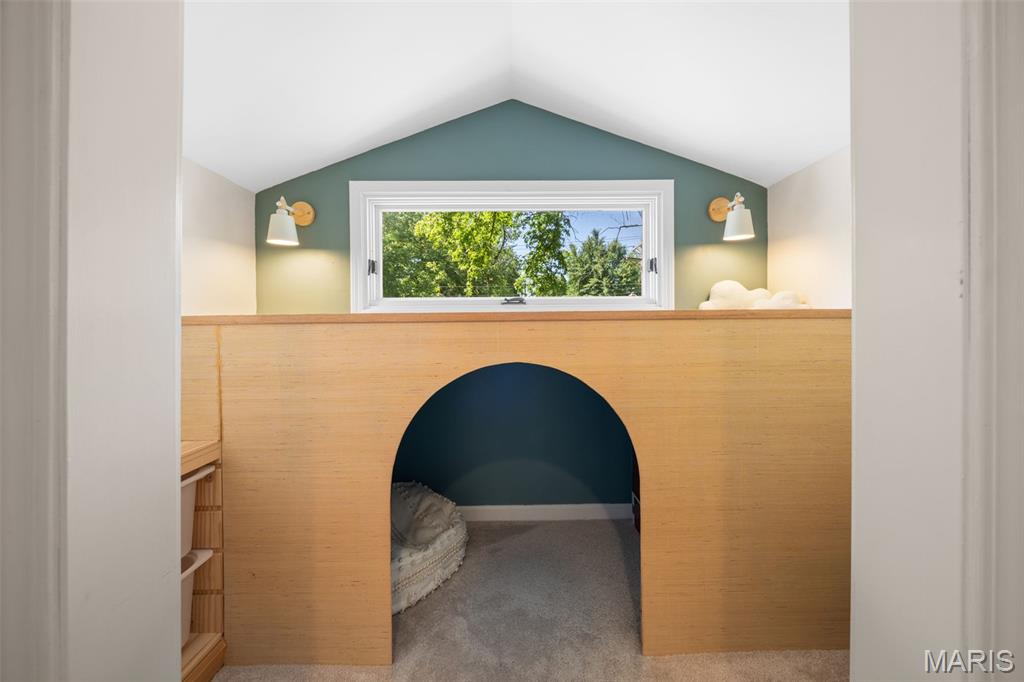 Oak Terrace - Residential