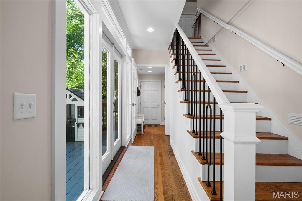 Oak Terrace - Residential