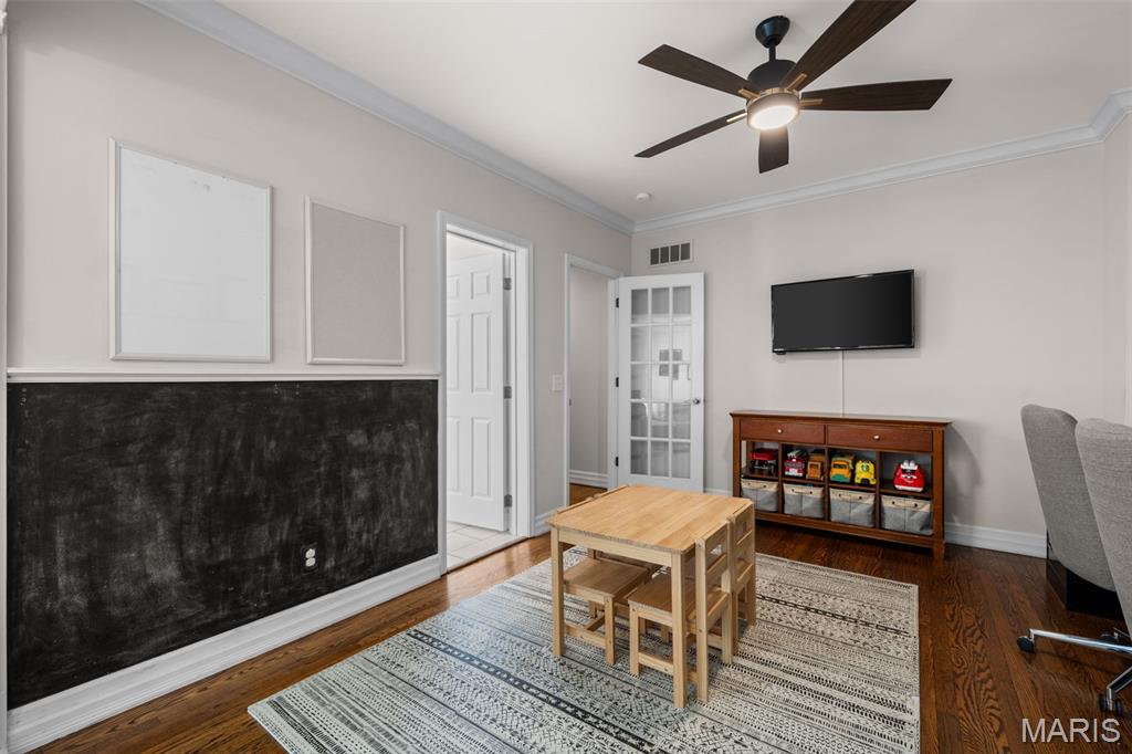 Oak Terrace - Residential