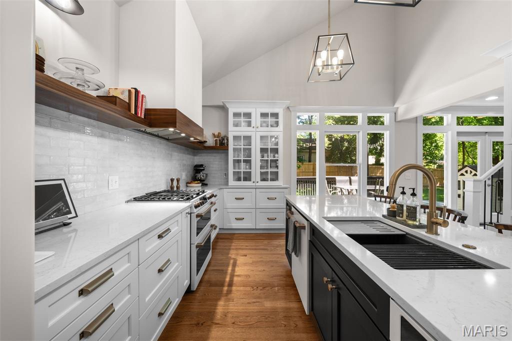 Oak Terrace - Residential