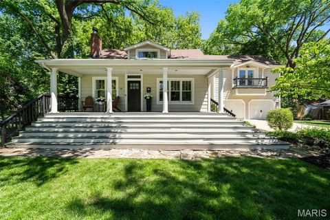Photo of 19 W Jackson Road, Webster Groves, MO 63119 (MLS # 26024419)