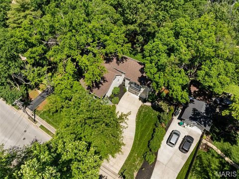 Tiny photo for 19 W Jackson Road, Webster Groves, MO 63119 (MLS # 26024419)