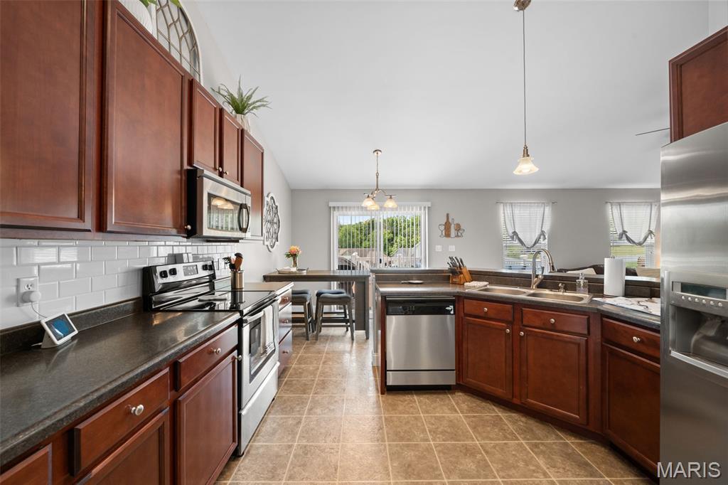 Brooks Farm Estates - Residential