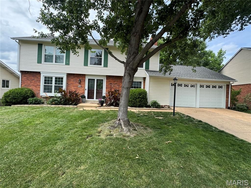 Photo of 11747 Summerhaven Drive, St Louis, MO 63146 (MLS # 26037352)