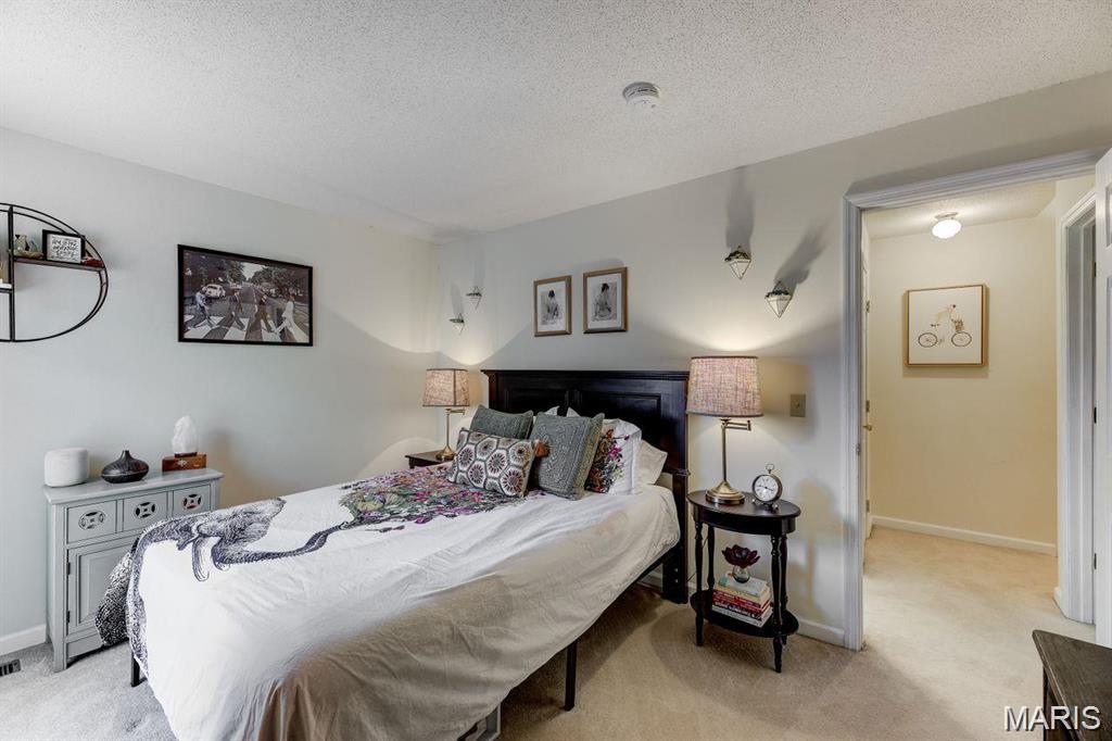 Royal Forest Condo Sec Four - Residential