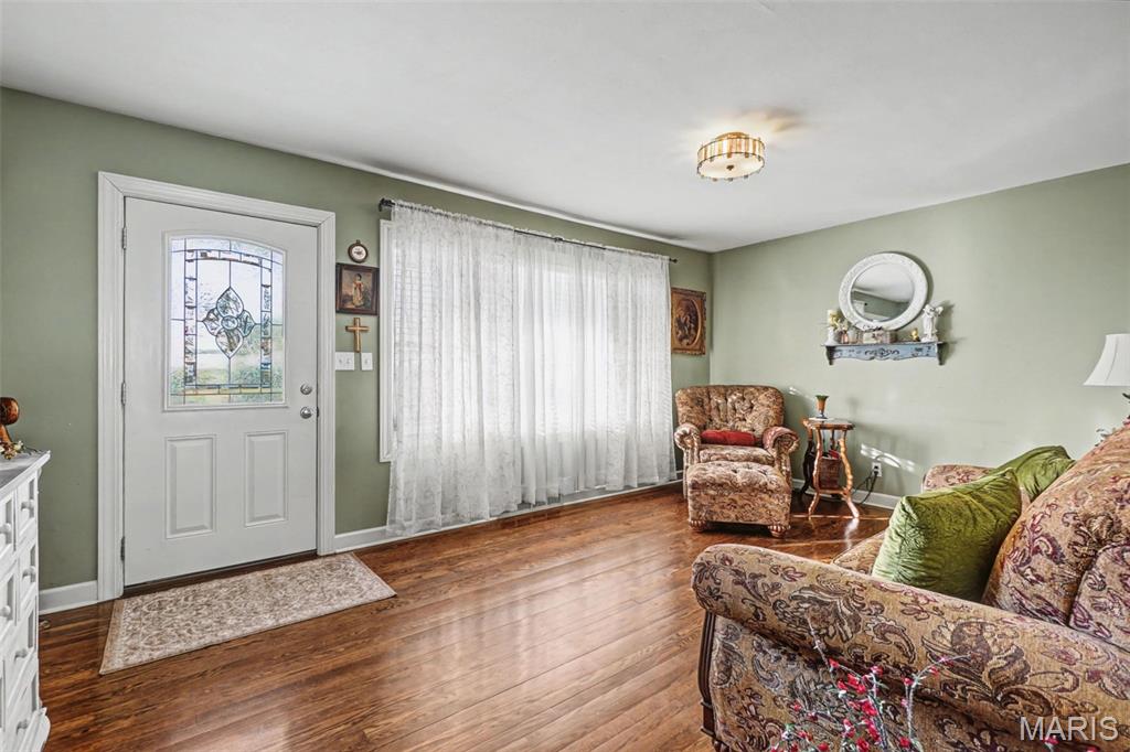 111 Macarthur Street