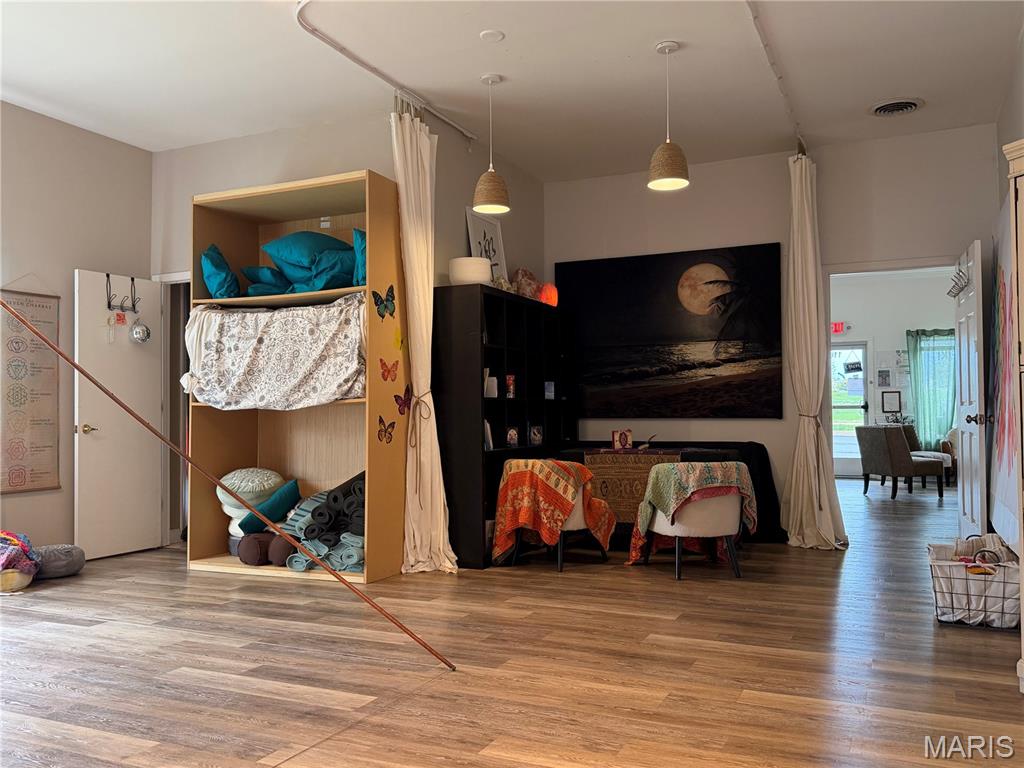 Tanglewood 01 - Commercial Lease