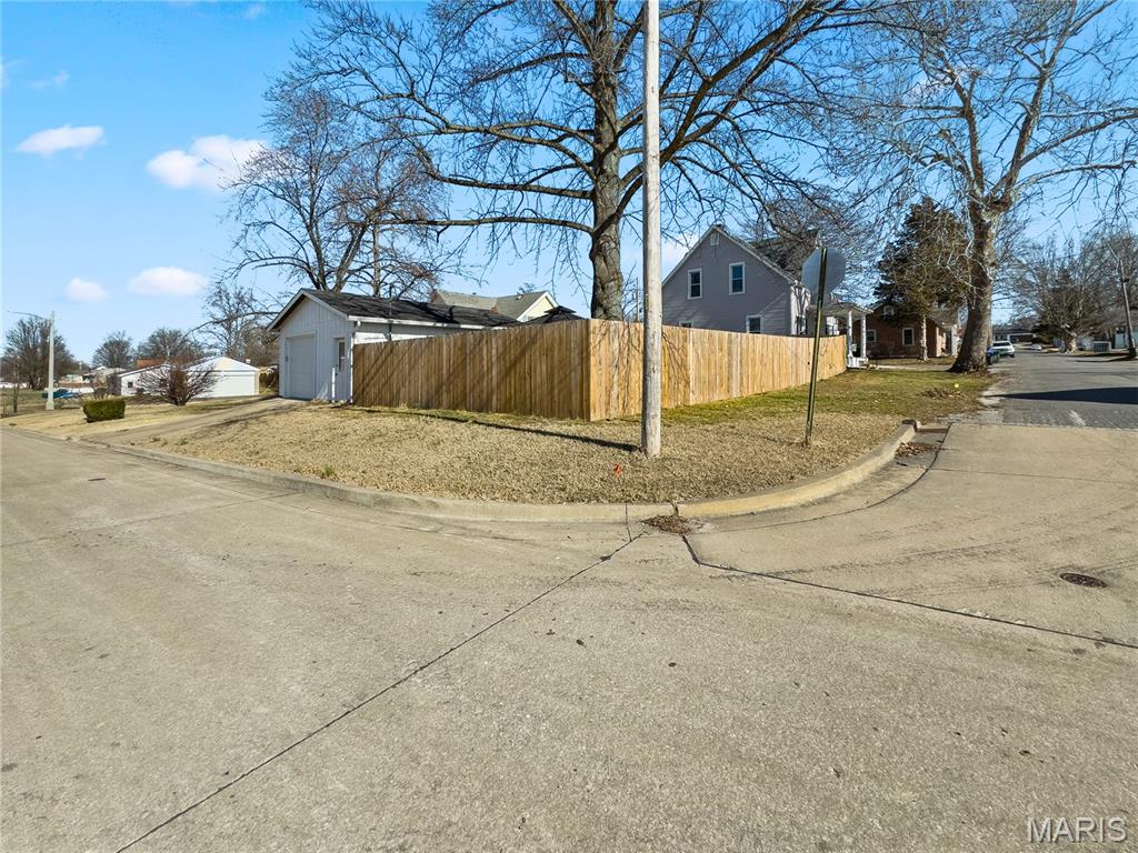 407 Schneider Street