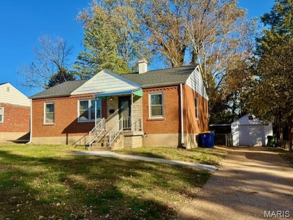 Photo of 3628 San Jose Lane, St Ann, MO 63074 (MLS # 25079886)