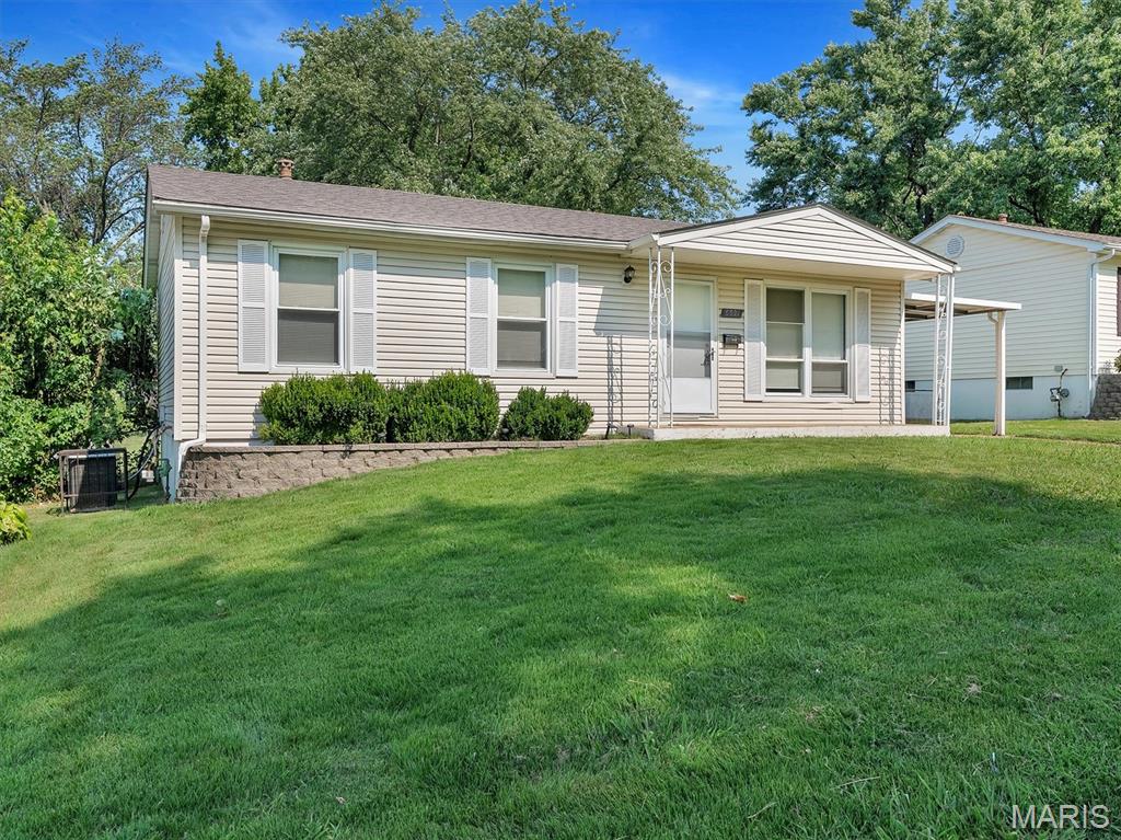 5321 Ville Angela Lane