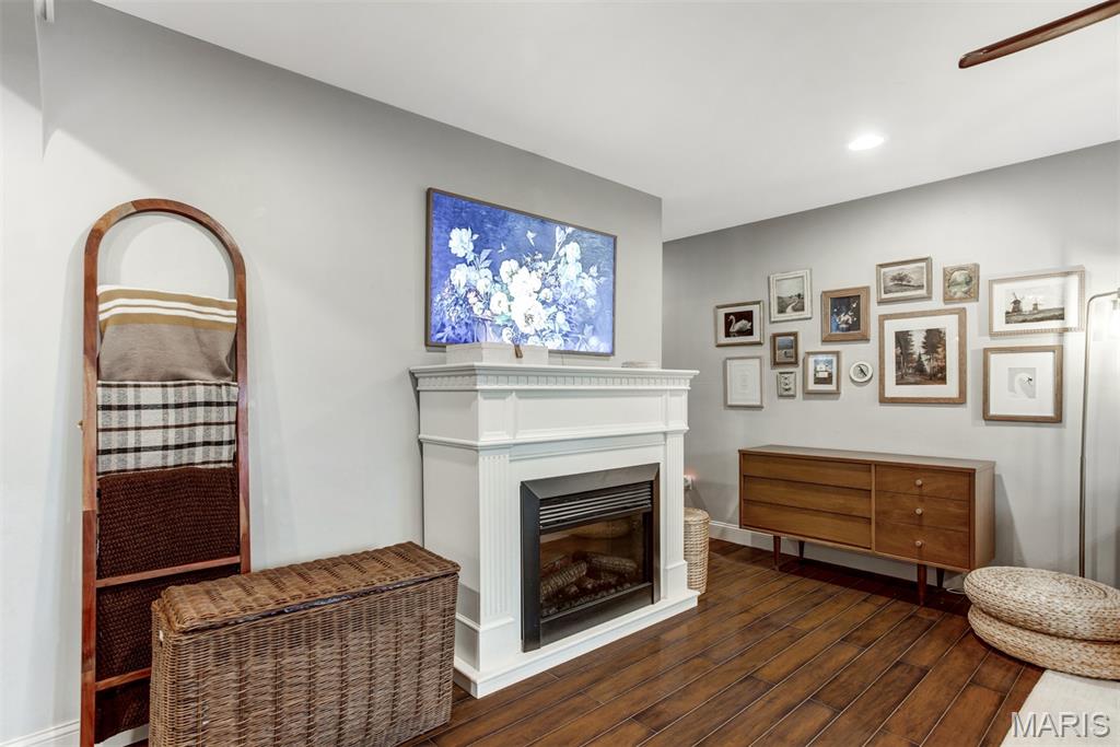 Burgess 4th Add - Residential