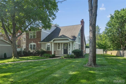 Tiny photo for 15826 Harris Ridge Court #15826, Chesterfield, MO 63017 (MLS # 26065545)
