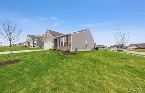 Tiny photo for 2131 Central Park Drive, Troy, MO 63379 (MLS # 26017668)