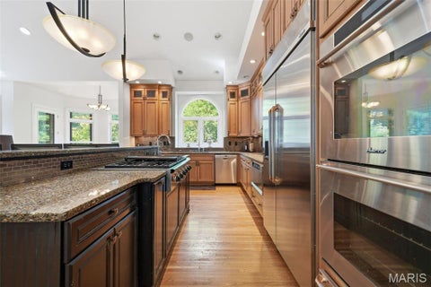 Tiny photo for 10600 Country View Drive, Creve Coeur, MO 63141 (MLS # 26059021)