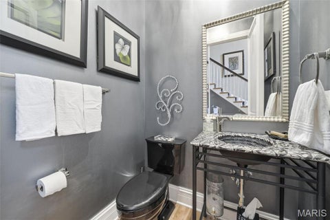 Tiny photo for 10600 Country View Drive, Creve Coeur, MO 63141 (MLS # 26059021)