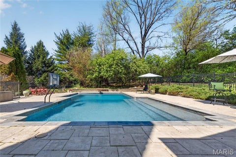 Tiny photo for 10600 Country View Drive, Creve Coeur, MO 63141 (MLS # 26059021)