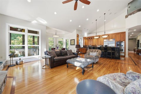 Tiny photo for 10600 Country View Drive, Creve Coeur, MO 63141 (MLS # 26059021)