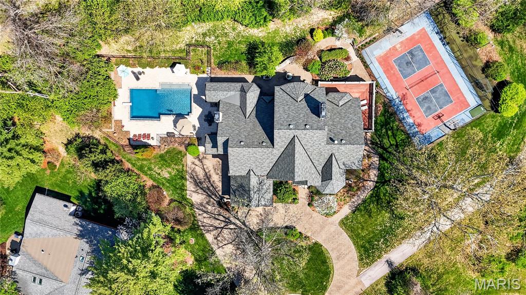10600 Country View Drive