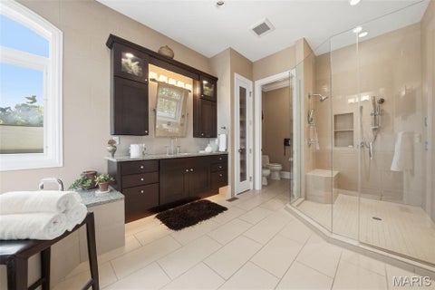 Tiny photo for 10600 Country View Drive, Creve Coeur, MO 63141 (MLS # 26059021)