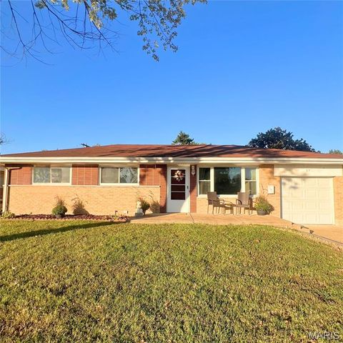 37 Flamingo Drive Hazelwood MO 63042