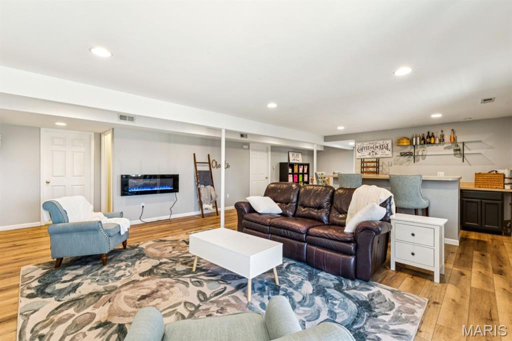 Hunters Green Ten - Residential