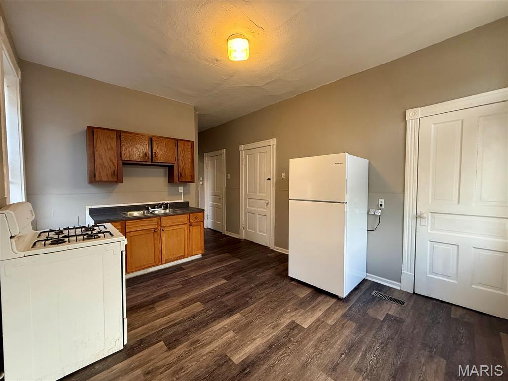 St Louis Add - Residential Income