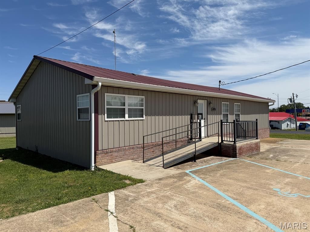 Photo of 4345 Highway PP, Poplar Bluff, MO 63901 (MLS # 26026840)