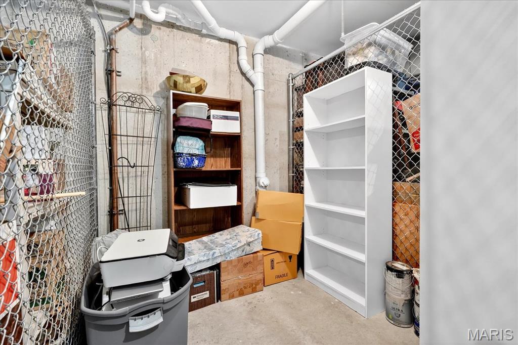 St Charles, Missouri 63303, United States, 2 Bedrooms Bedrooms, ,2 BathroomsBathrooms,Residential,Pending,205900