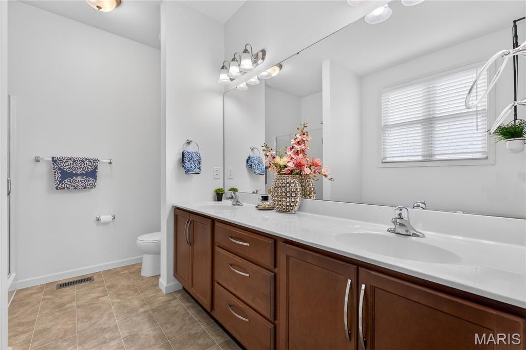 New Town At St Chas #9 - Residential