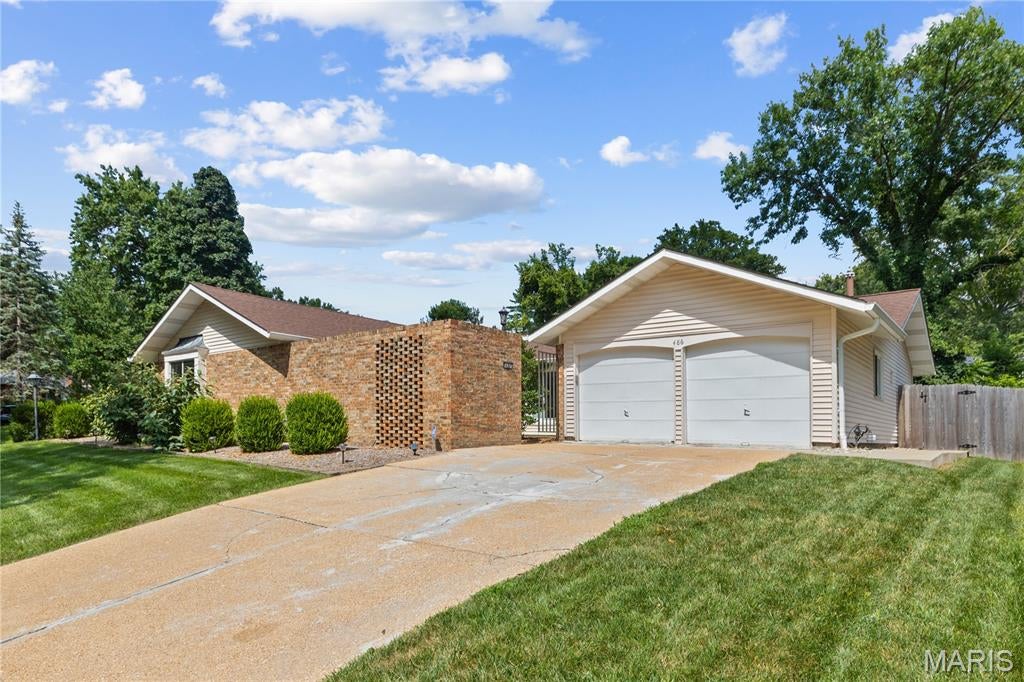 486 Ironwood Drive