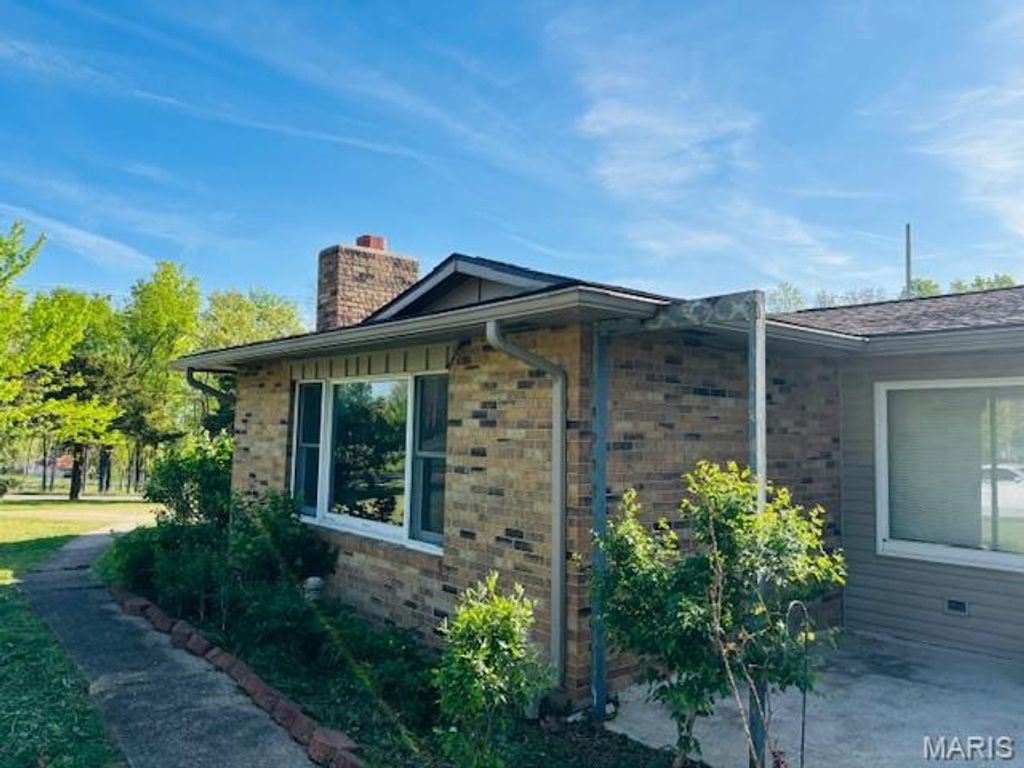 Photo of 12610 County Road 5070, Rolla, MO 65401 (MLS # 26024401)