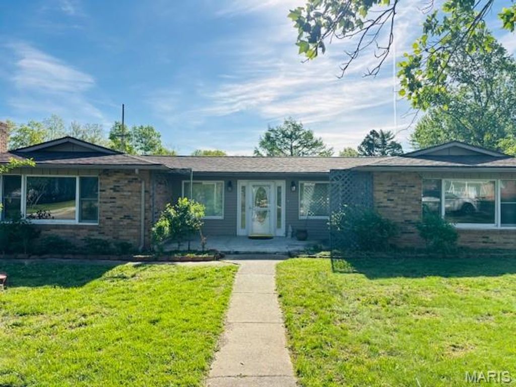 Photo of 12610 County Road 5070, Rolla, MO 65401 (MLS # 26024401)