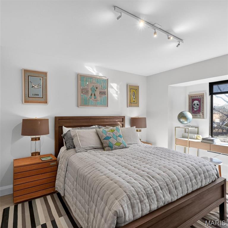 Waterford Square Condos - Residential