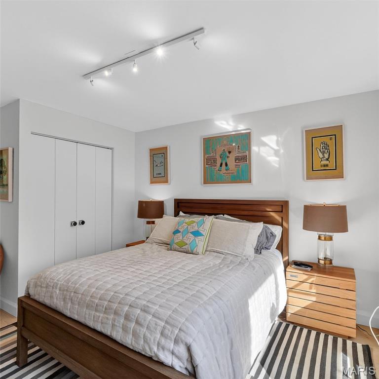 Waterford Square Condos - Residential