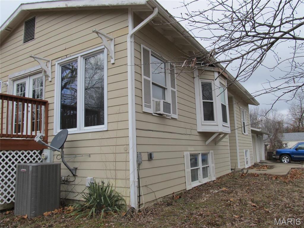 Warrenton, Missouri 63383, United States, 5 Bedrooms Bedrooms, ,3 BathroomsBathrooms,Residential,Pending,7130