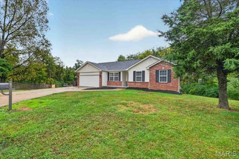 Tiny photo for 123 Glen Meadows Drive, Troy, MO 63379 (MLS # 26066942)