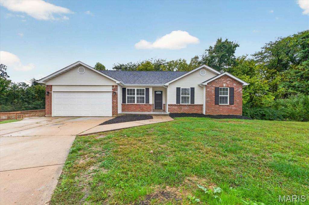 Photo of 123 Glen Meadows Drive, Troy, MO 63379 (MLS # 26066942)