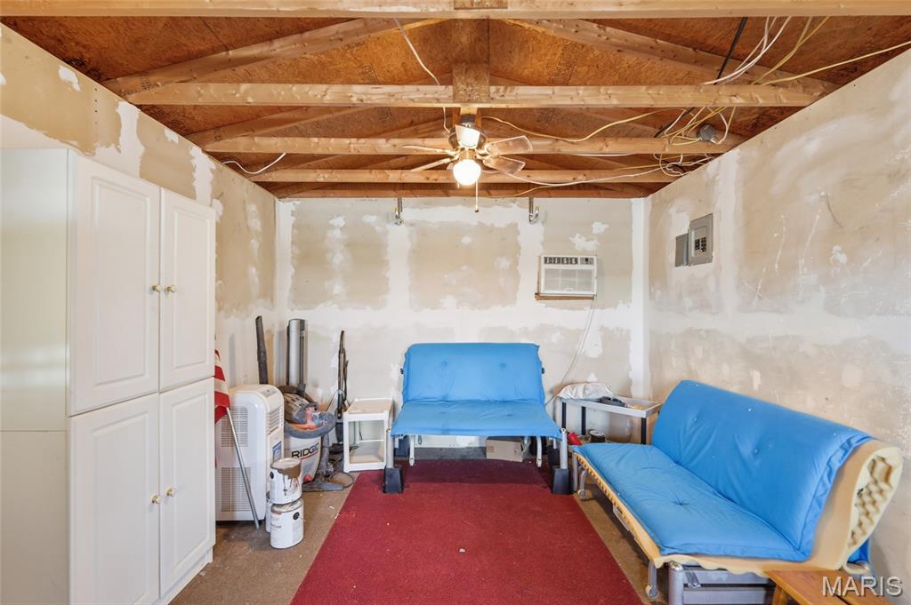 Lake Hanna - Residential