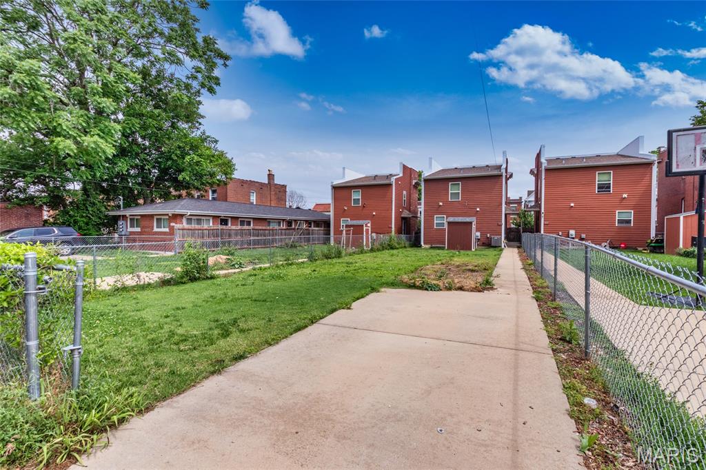 Shaws Lafayette Ave - Residential