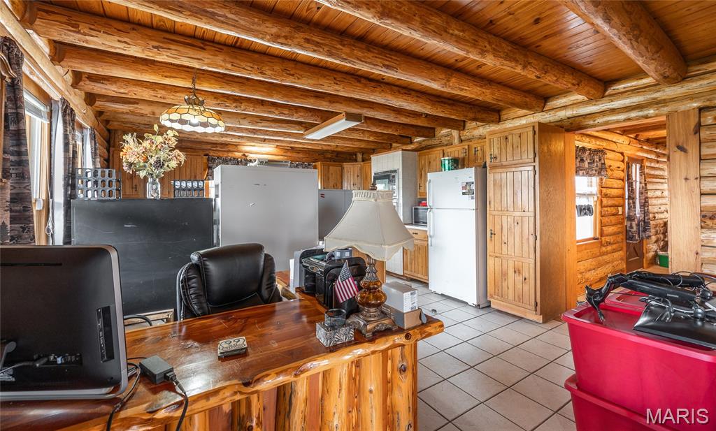 n/a - Commercial Sale