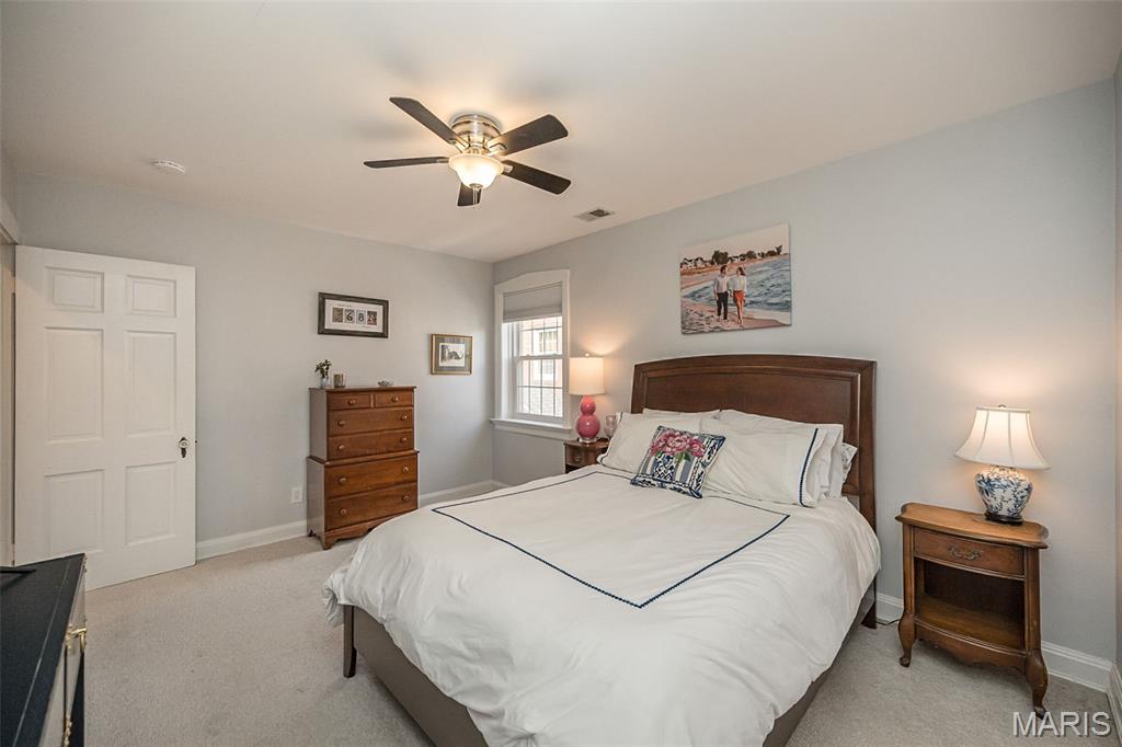 East Linden Condo Ph I - Residential