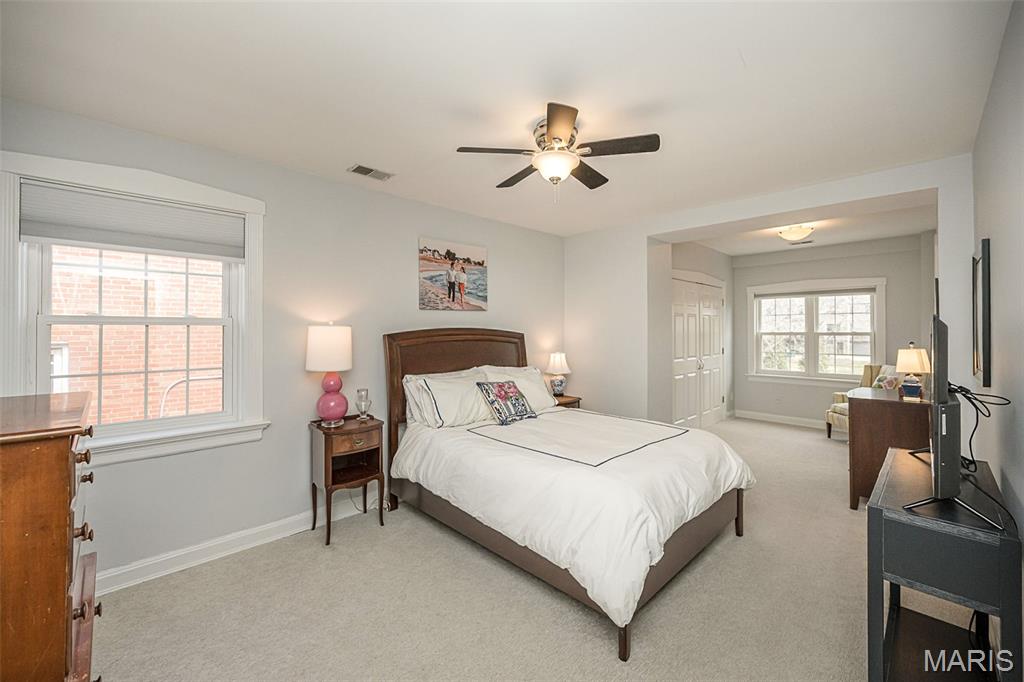 East Linden Condo Ph I - Residential