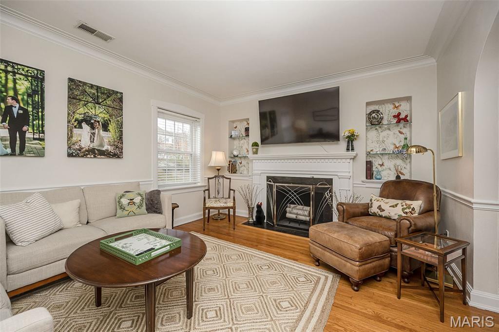 East Linden Condo Ph I - Residential