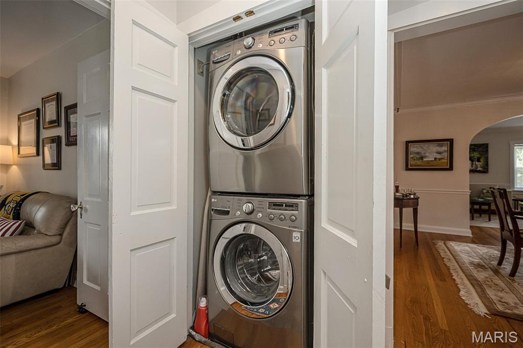 East Linden Condo Ph I - Residential