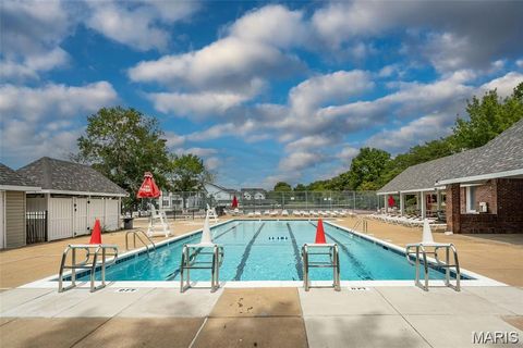Tiny photo for 16566 Victoria Crossing Drive #C, Wildwood, MO 63040 (MLS # 25070001)